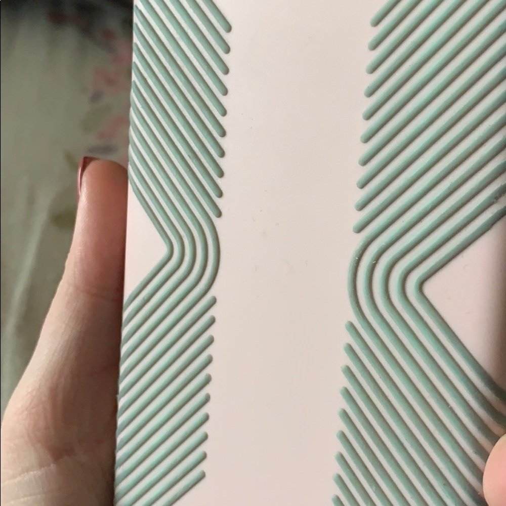 iPhone 7 Plus case! - Picture 3 of 3